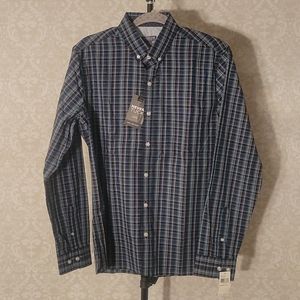 M's Never tuck shirt